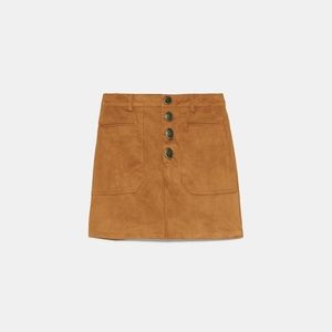 ZARA FAUX SUEDE MINI SKIRT - M
